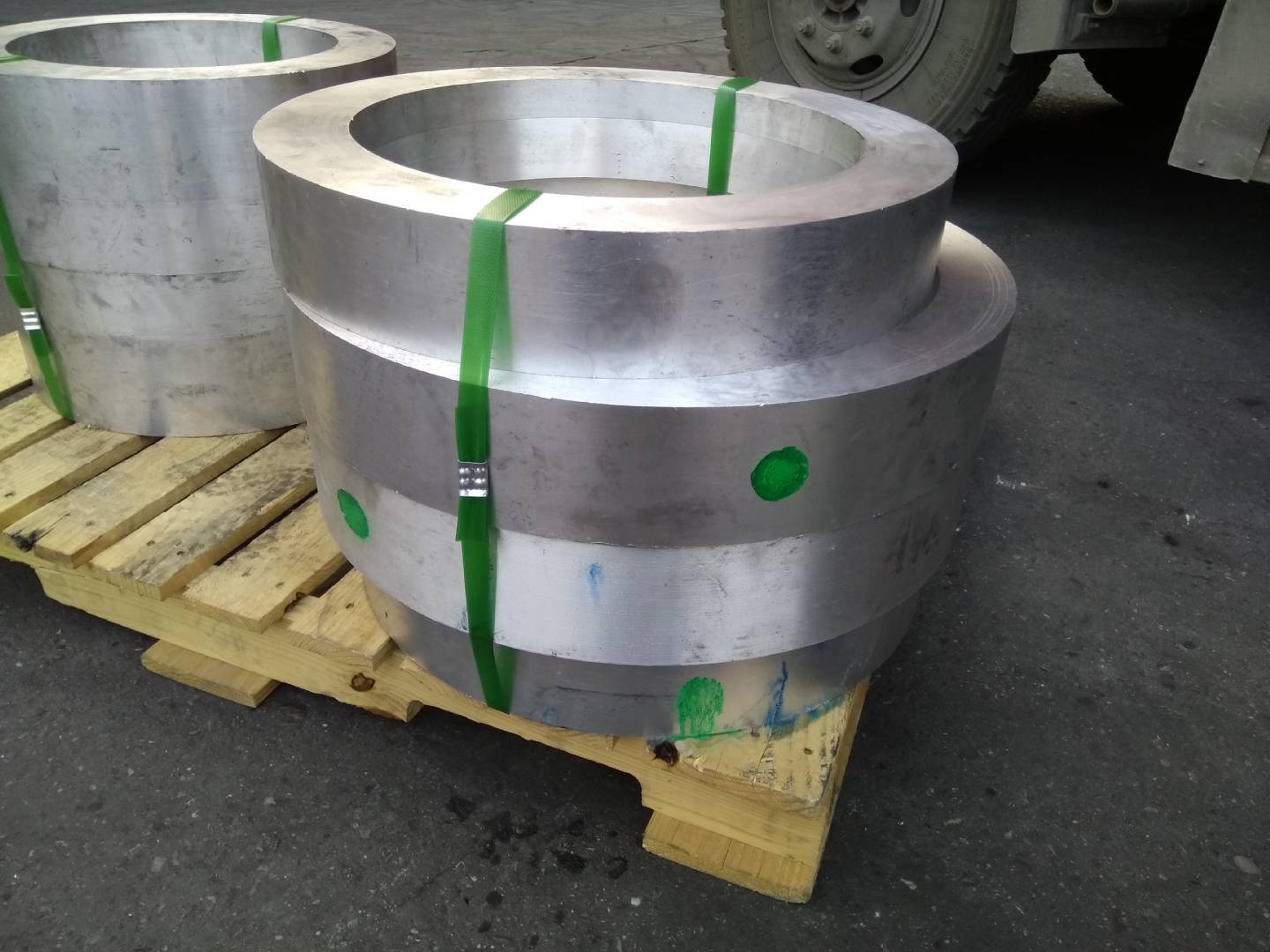 無(wú)縫鋁管偏壁怎么加工